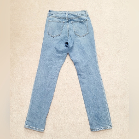 Old Navy Women's Power Slim Straight High Rise Jeans Size 6 Blue Distressed - Picture 3 of 10
